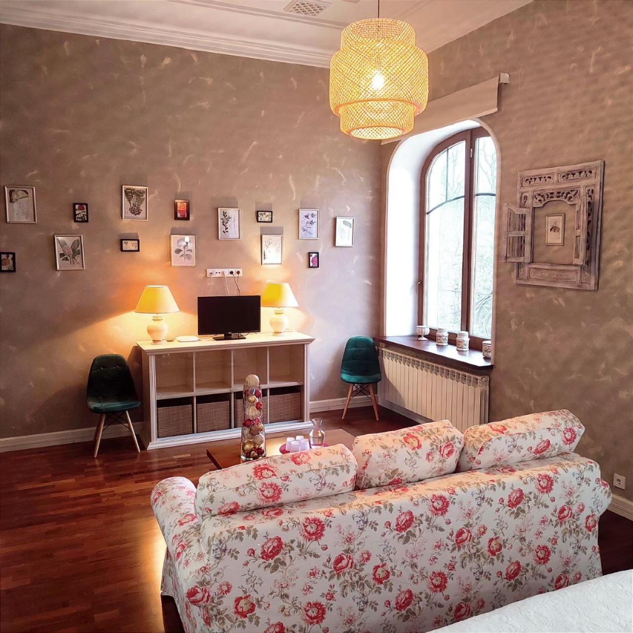 Henri Benoît maison d'hôtes гостьовий будинок Horenka Exterior foto